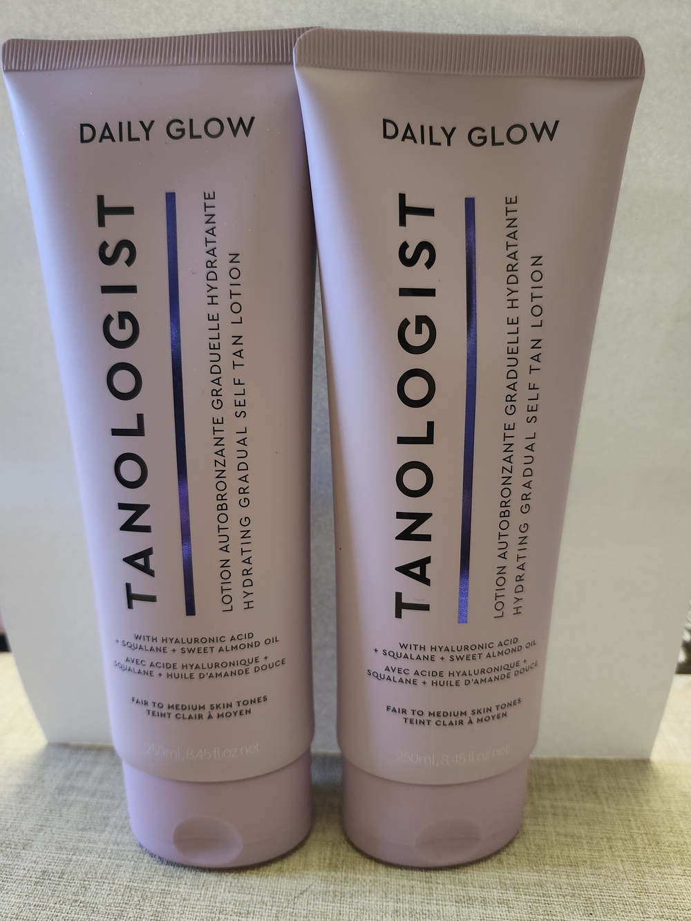 Tanologist Daily Glow Hydrating Gradual Self Tan Lotion Fair To Medium Skin Tone